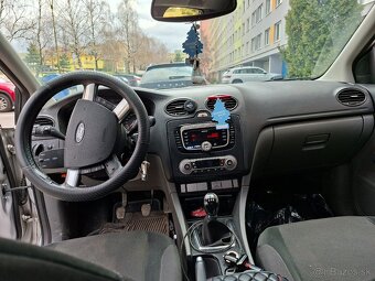 Ford focus mk2 1.6 80kw - 6