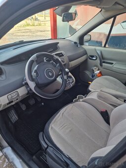 Renault scenic Grand 2011 - 6