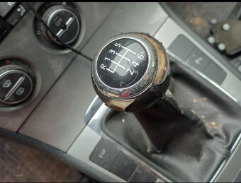 Volkswagen Passat 2.0 TDI - 6