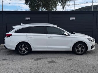 Hyundai i30 CW 1.6 CRDi Family Automat, SK pôvod, 1 majitel - 6