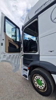Mercedes Benz Actros - 6