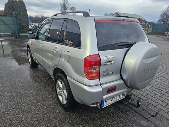 Toyota rav4 - 6