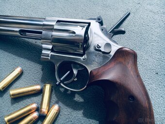 Revolver Smith&Wesson .44 Magnum - 6