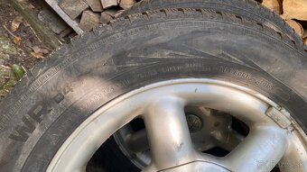 VOLVO V40/S40 15” 4ks orig. disk + zimné pneu - 6