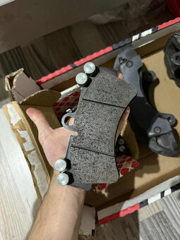 Brzdy Brembo 6-piest Z18 - 6
