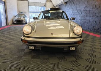 Porsche 911 SC 3.0 Coupé z roku 1983 - 6