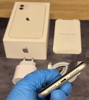 Apple iPhone 11 64GB White / nová batéria - 6