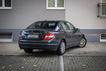 Mercedes C 220 CDI Automat, bez hrdze, pôvodný lak - 6