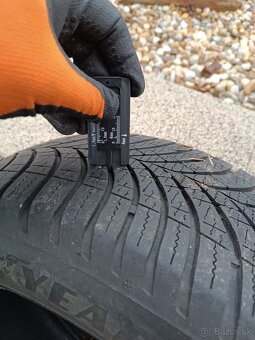 Goodyear vector 4seasons gen-3 205/55 r16 - 6