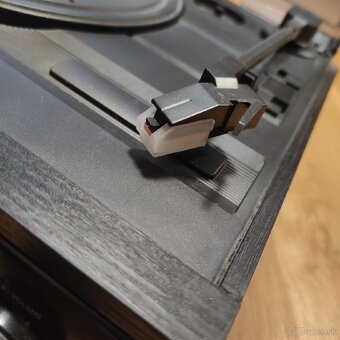 Gramofón s reprákmi - 6