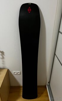 Predam novy snowboard Stranda Shorty BLK 169cm - 6
