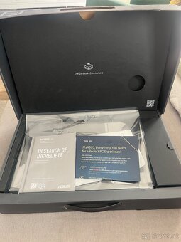 ASUS Zenbook 13 UX325EA-OLED420T Intel i3 - 6