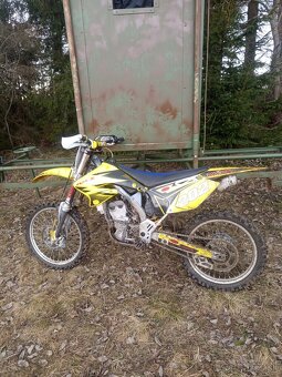 Suzuki rmz 250 - 6