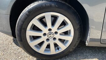 VOLKSWAGEN Passat 2.0 FSI 110 kW - 6