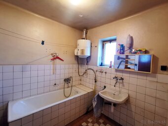 Na predaj rodinný dom v centre mesta Komárno - 6