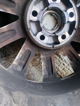 4ks alu disky orig. Mazda 5x114,3 R17 pneu 215/55 5mm - 6