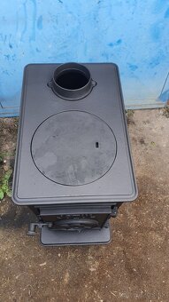 Liatinové kachle Jotul F 602 N čierný lak - 6