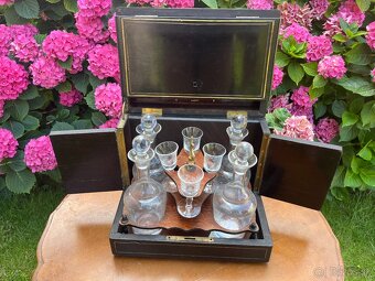 Drevený box s likérovou súpravou - RARITKA - 6