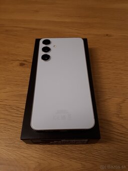Samsung galaxy S24+ - 6