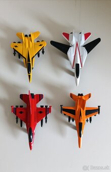 Malé autíčka a stíhačky - 6