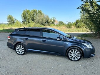 Toyota Avensis Combi 2.2 D-Cat 110kw - 6