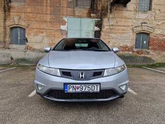 Honda Civic VIII 1.8 i-VTEC Ufo - 6