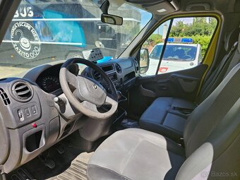 Sanitka Renault Master 2.3dCi, 6000€ preinvestovanych - 6