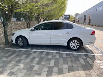 Volkswagen Passat - 6
