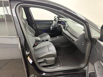 VW Golf VIII Variant R-Line 110KW - 6
