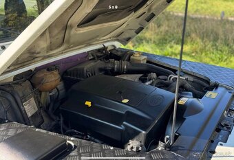 LandRover Defender - 6