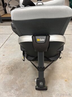 Autosedačka BeSafe Stretch - 6