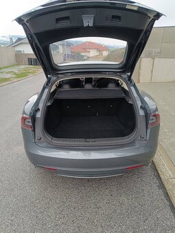 Tesla Model S 85 - 6