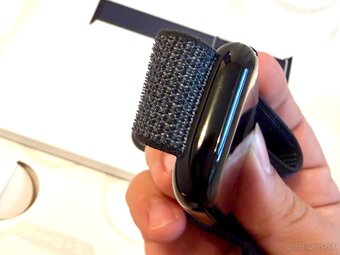 Apple Watch 10 46MM Jet Black - 6