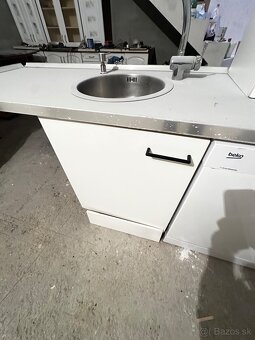 Kuchynská linka +spotrebiče - 6