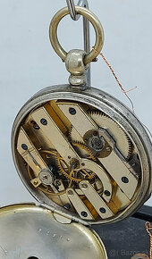 Predám funkčné starožitné vreckové hodinky na klúčik No.1707 - 6