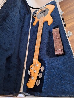 Music Man Stingray - 6