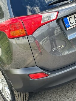 Toyota RAV4 2.0i 4x4 A/T - 6