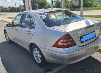 Mercedes Benz C200 - 6