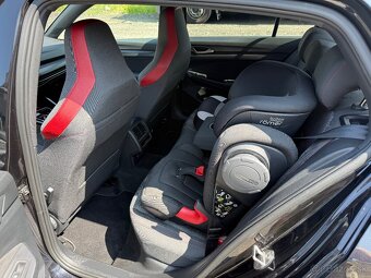 Predám Volkswagen Golf 8 GTi 2023 v záruke - 6