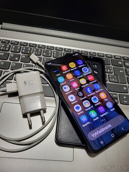 Predám Samsung S21 5G - 6