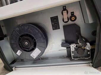 Zváračka MIG/MAG AlfaIn perun MIG 200 PFC SYN pre CO2 - 6