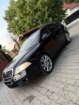 ŠKODA OCTAVIA COMBI RS 2.0TDI - 6