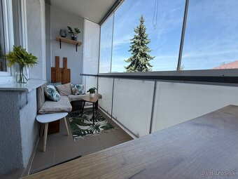 Menší zariadený 2KK širšie centrum + zasklený balkón - 6