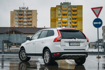 Volvo XC60 D5 (151kW) AWD Momentum Geartronic - 6