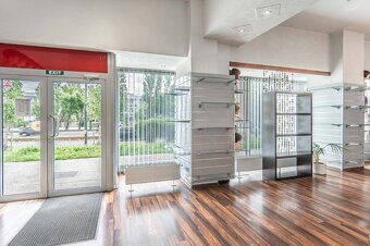 BABONY TREI Obchodný priestor s výkladom, Račianska ulica - 6