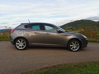ALFA ROMEO GIULIETTA 2.0JTDM - 6