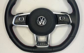 F1 DSG PADLA RADENIA POD VOLANTOM - 6