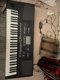 Korg PA 300 - 6