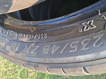 235/45 r18 letne pneumatiky - 6