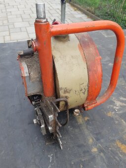 Predam motorovu pilu, starozitnost - 6